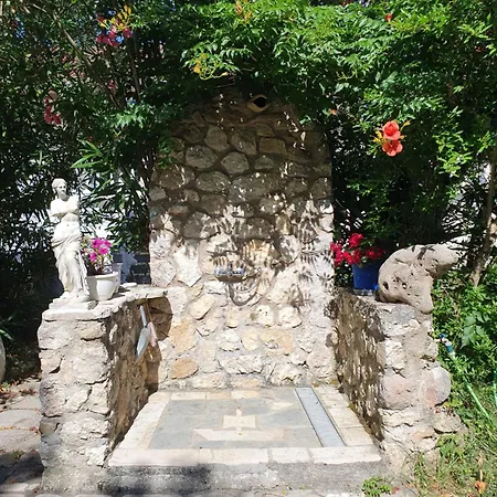 Archontou Άγιος Γεώργιος Πάγων